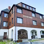 Jeleni Rog Panzió