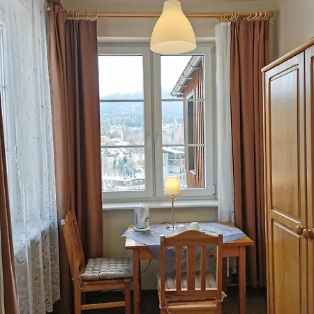 Nocleg ze śniadaniem Jeleni Rog *