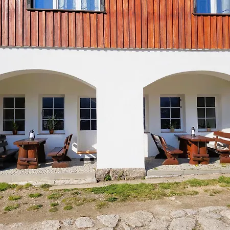 Jeleni Rog Готель типу 