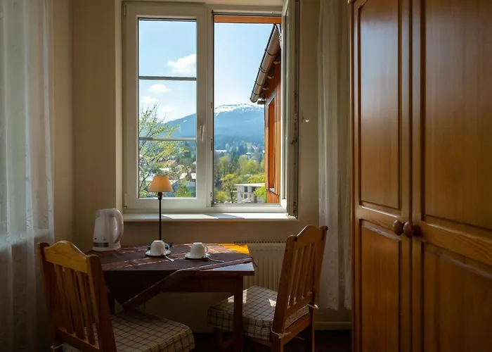 Jeleni Rog Готель типу 